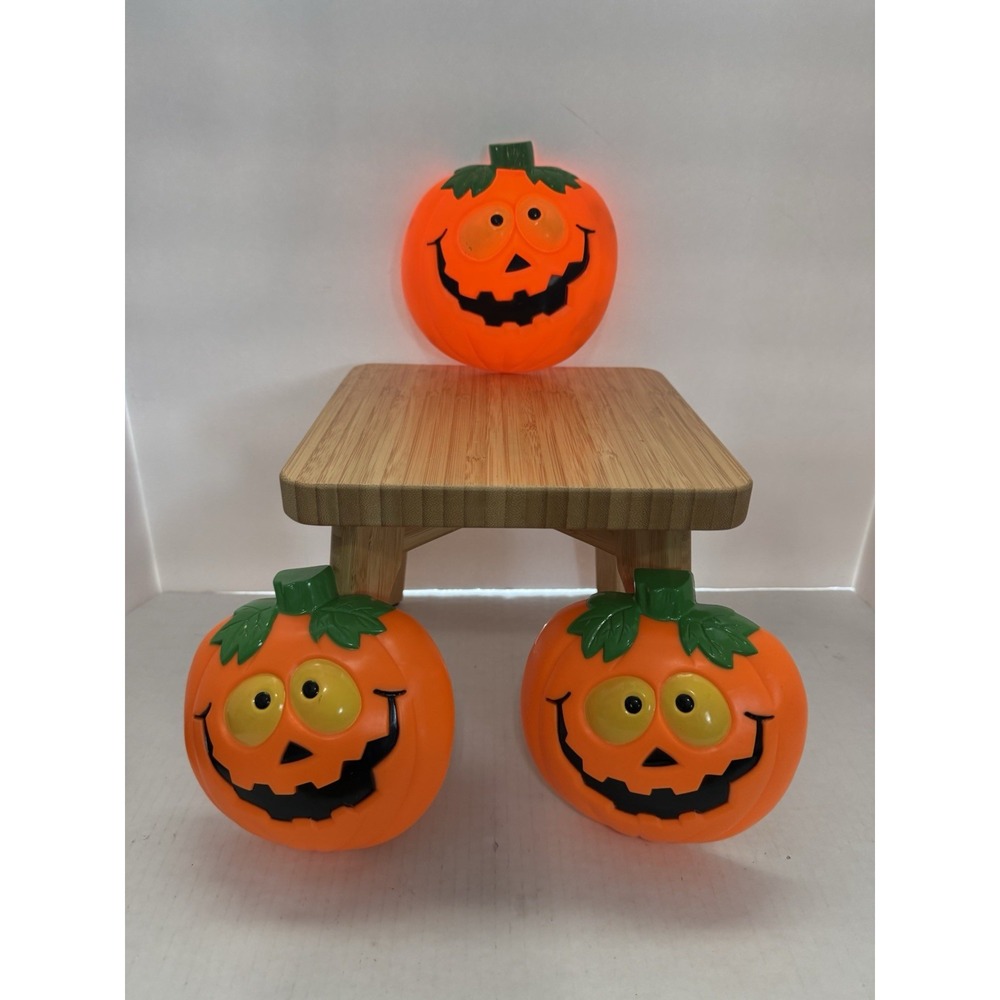 Vtg Halloween Pumpkin Jack Lantern BLOW MOLD Blink Light Easter Unlimited 3 READ